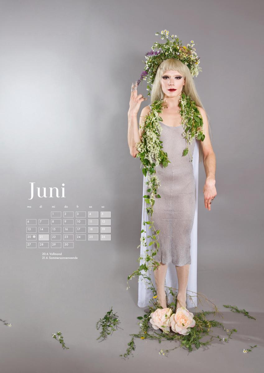 Club H.Ø.D. Calendar 2016 Jo for June Photo: Julia Fuchs 